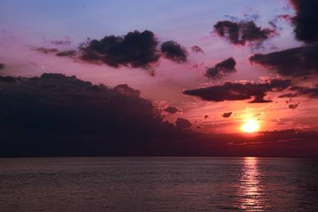 7 Reasons Why Sunsets at Sea Are Unforgettable