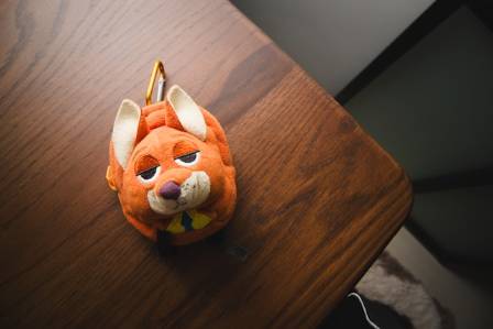 Dette er Håndlagde, Poserbare Leker og IKKE Ekte Bilder av Marble Foxes!